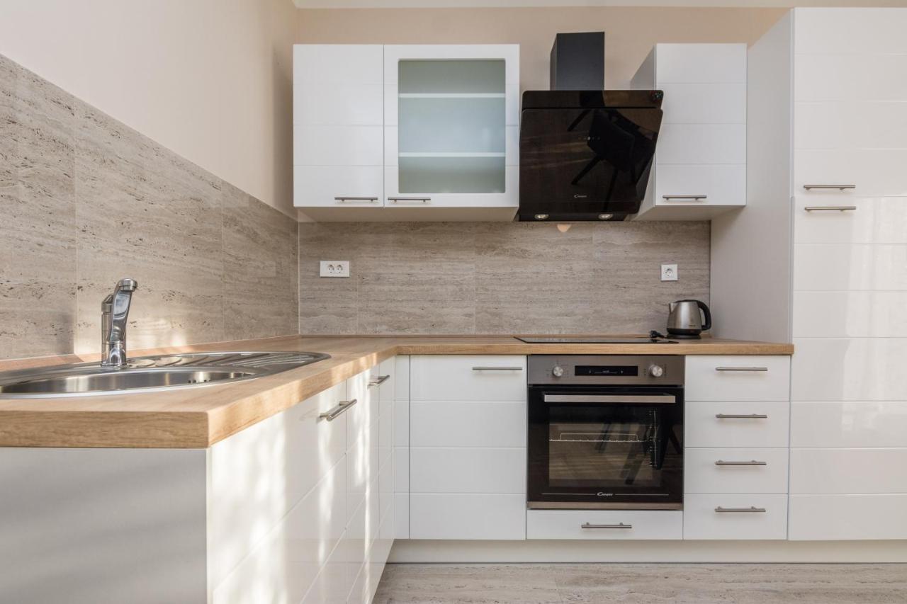 Apartments Star - Free Private Parking Zadar Exterior photo